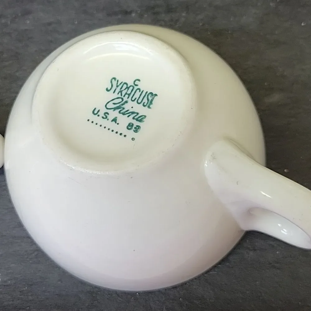 White‎ Teapot With 2 Syracuse China Cups